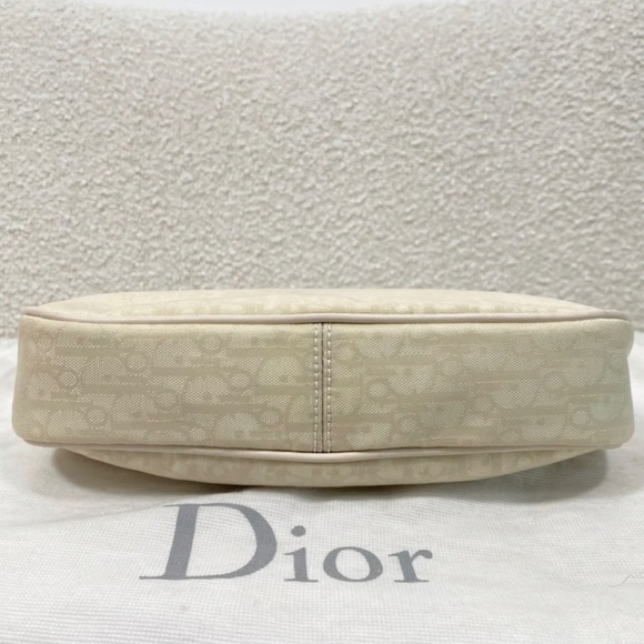 Authentic Christian Dior Oblique Cream White Pochette - Picture 8 of 14